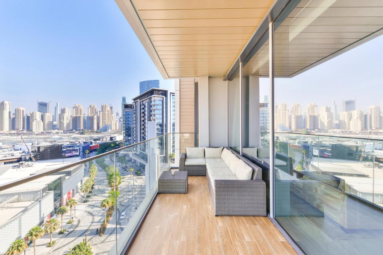 Luxury 2 Bedroom Beachfront Apt W Stunning Sea View Dubai Exterior foto