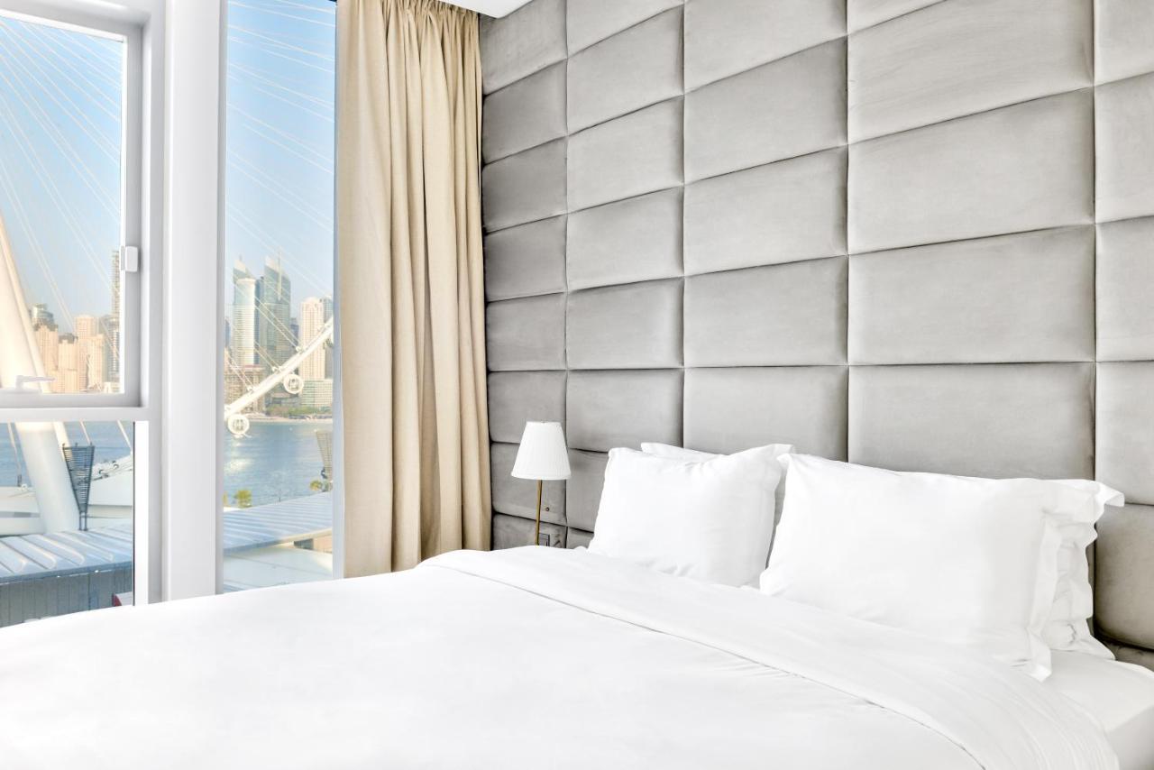 Luxury 2 Bedroom Beachfront Apt W Stunning Sea View Dubai Exterior foto